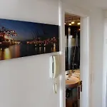 Luxussuite 1a Meerblick, Maritim Residenz, 22er Stock, Modernes Styling, Am Lejlighed