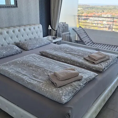 Luxussuite 1a Meerblick, Maritim Residenz, 22er Stock, Modernes Styling, Am Lübeck