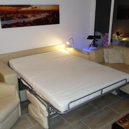 Appartement Luxussuite 1a Meerblick, Maritim Residenz, 22er Stock, Modernes Styling, Am Lübeck