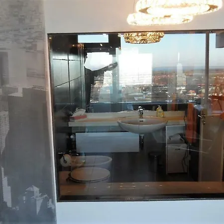 Appartement Luxussuite 1a Meerblick, Maritim Residenz, 22er Stock, Modernes Styling, Am Lübeck