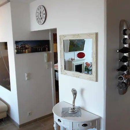 Luxussuite 1a Meerblick, Maritim Residenz, 22er Stock, Modernes Styling, Am Apartman