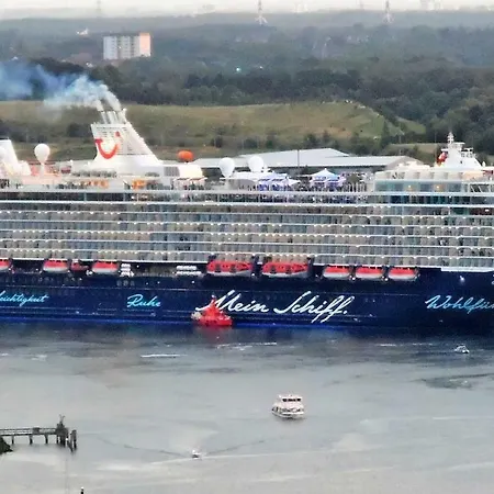 Luxussuite 1a Meerblick, Maritim Residenz, 22er Stock, Modernes Styling, Am * Lübeck