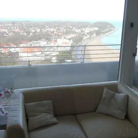 Luxussuite 1a Meerblick, Maritim Residenz, 22er Stock, Modernes Styling, Am Apartman Lübeck